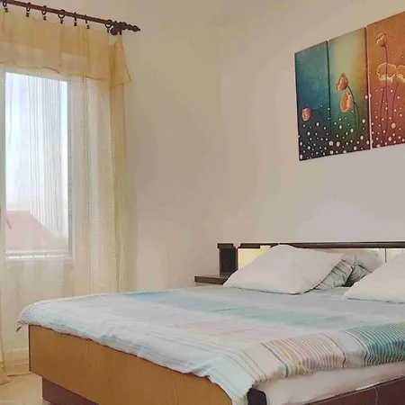 Апартаменты Domed - Close To The Sea & Comfortable *